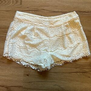 NWOT Forever 21 Medium lace shorts